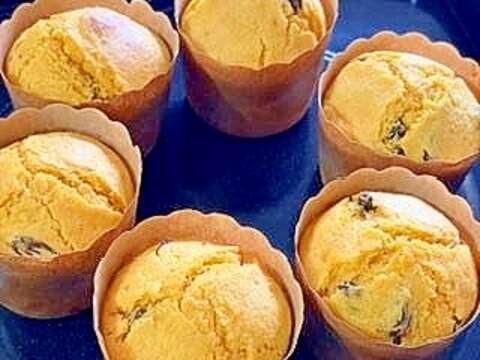 にんじんとレーズンのカップケーキ